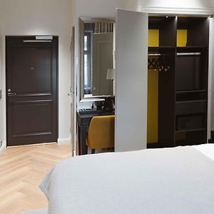 Premium King Room